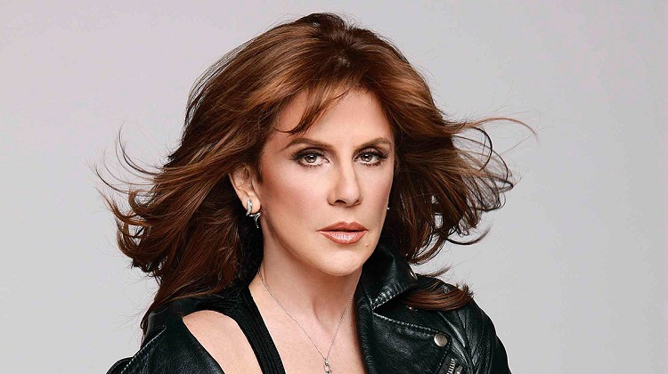 Famosos reaccionan ante la partida física de Rebecca Jones
