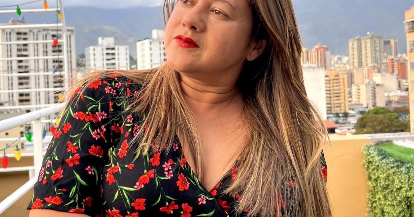 La gestora cultural Tibisay Guerra presenta <strong>el tema “Ese mar” inspirado en el libro-disco </strong><em><strong>Sonorámica</strong></em>