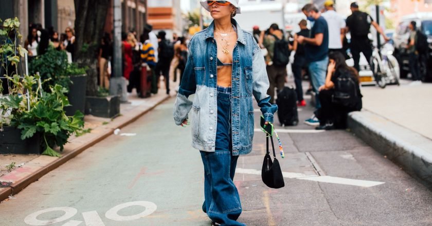 Vuelve la moda Y2K ¿te atreves a volver a los años 2000?