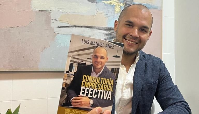 Luis Manuel Añez lanza su libro «Consultoría empresarial efectiva» en Amazon