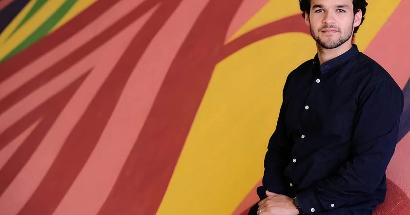 El director venezolano José Ángel Salazarse incorpora al Royal Ballet de Londres como nuevo Jette Parker Ballet Conductor