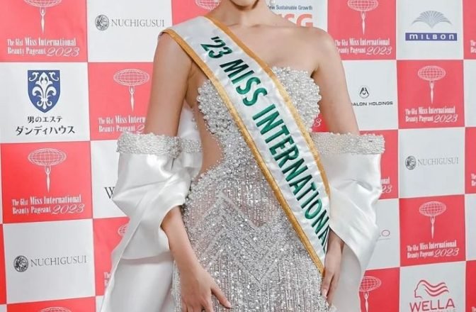 Andrea Rubio se corona como la 9na Miss International Venezolana