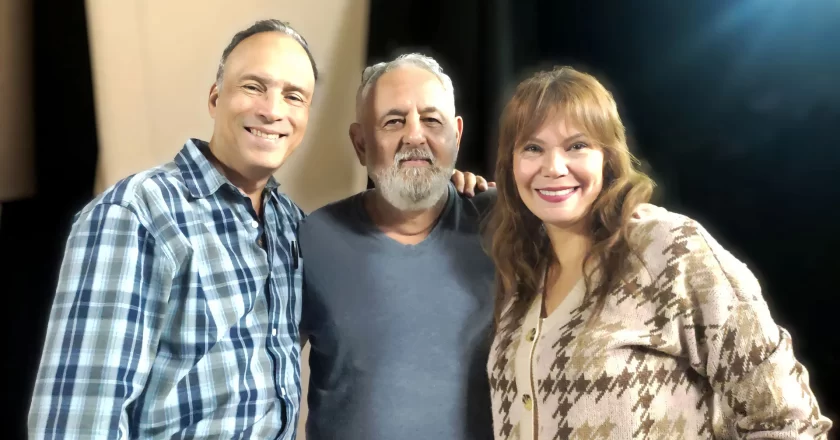 El próximo domingo 26 de noviembre, a las 5:00 p.m., el Centro Cultural de Arte Moderno en La Castellana se convertirá en el epicentro de una experiencia teatral transformadora con la presentación de «Polvo».