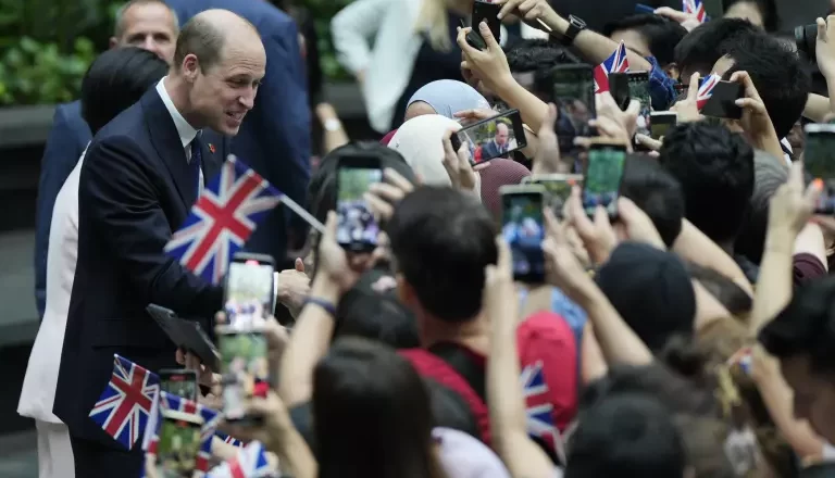 Príncipe de Gales viajó a Singapur para los Premios Earthshot