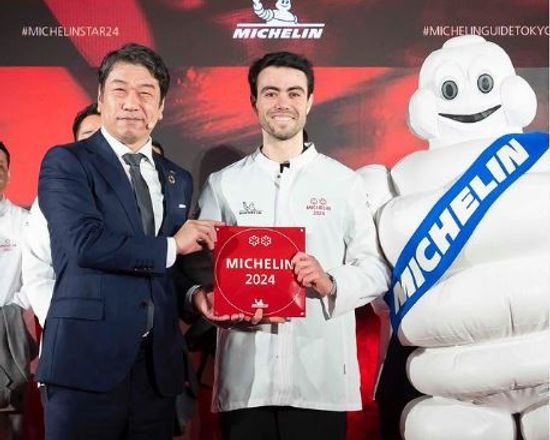 Chef venezolano se eleva a las estrellas Michelin con su excepcional talento culinario