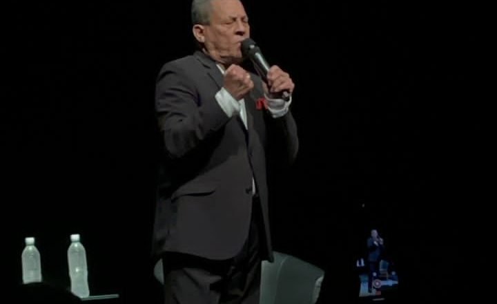 Rudy Márquez destacado cantante y compositor