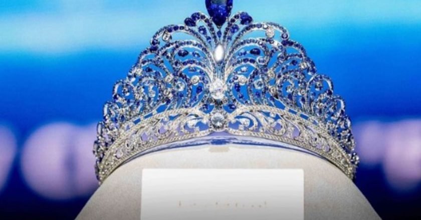 Miss Universo vende 50% de sus acciones