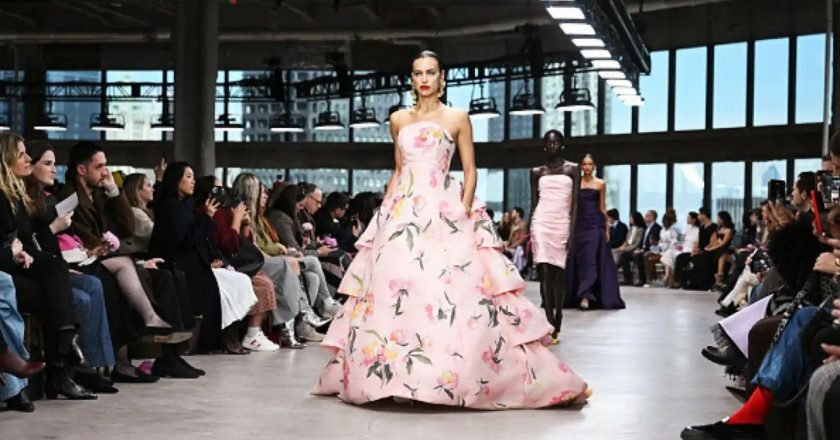 Carolina Herrera lo vuelve hacer desfile del N.Y Fashion Week una oda al buen gusto
