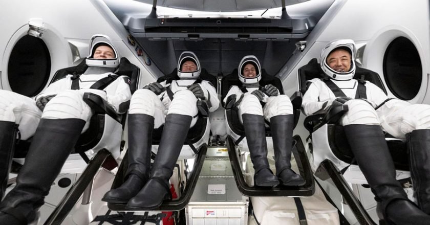 Cuatro Tripulantes de la misión espacial de la NASA aterrizaron en Florida