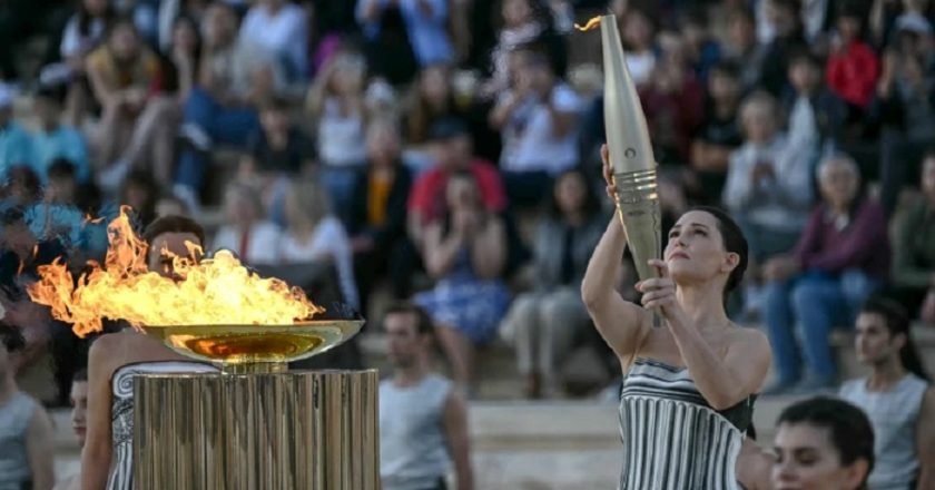 Llama Olímpica se traslada por vía marítima a Francia