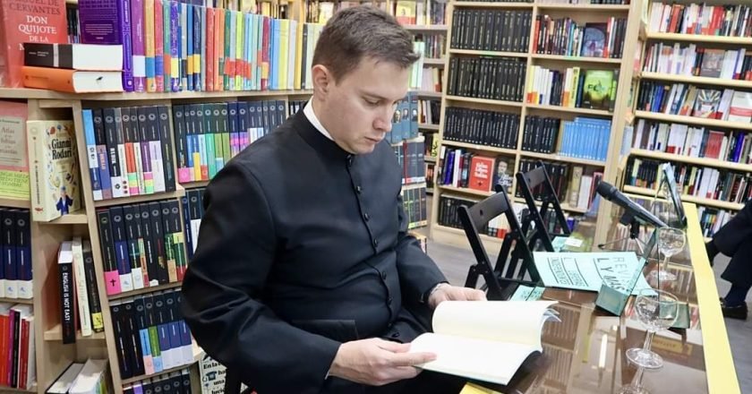 PRESENTACIÓN DE LIBRO  BAJAMAR DE CHRISTIAN DÍAZ YEPES