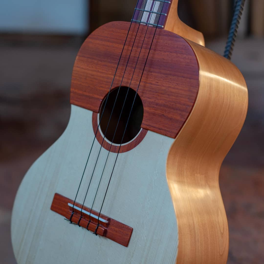 El Cuatro venezolano celebra su día: un legado de cuerdas, ritmos y tradición