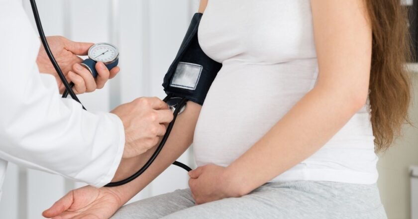 ¿Qué es la Preeclampsia?: Un riesgo silencioso en la gestación