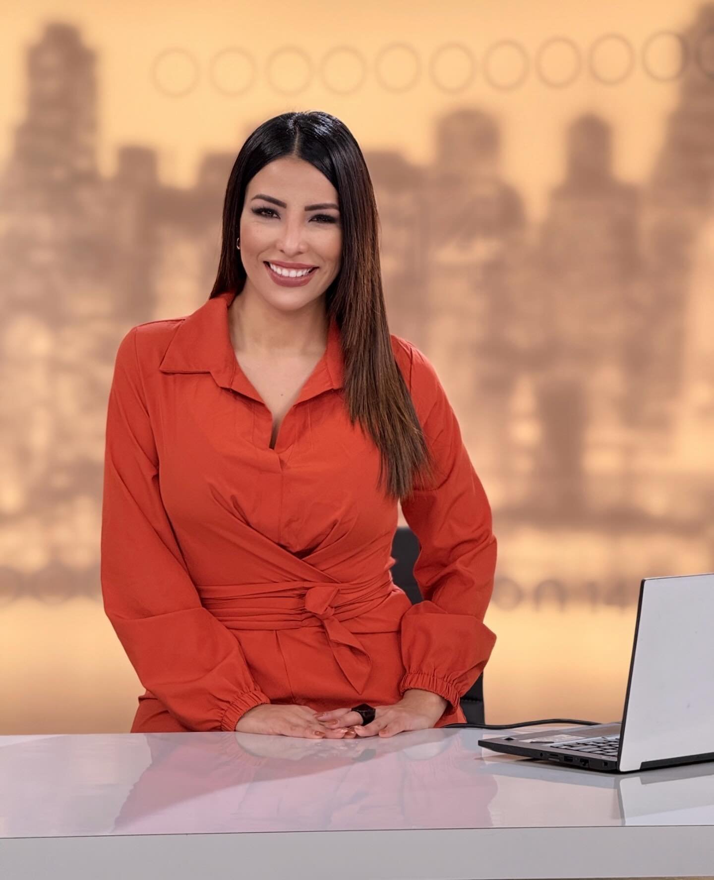 Carla Farías, periodista venezolana, destaca en los Emmy 2025 con dos nominaciones que llenan de orgullo a su país