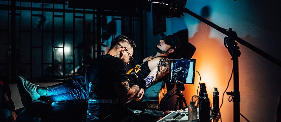 Impacto en Expotatuaje Medellín 2025: Harson Rodríguez y su obra maestra “Madre Tierra”