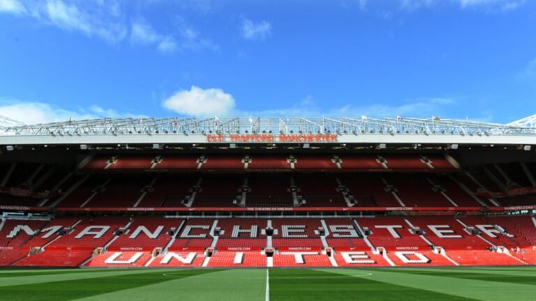 Manchester United y su «Stadium Sleep Out» contra el invierno