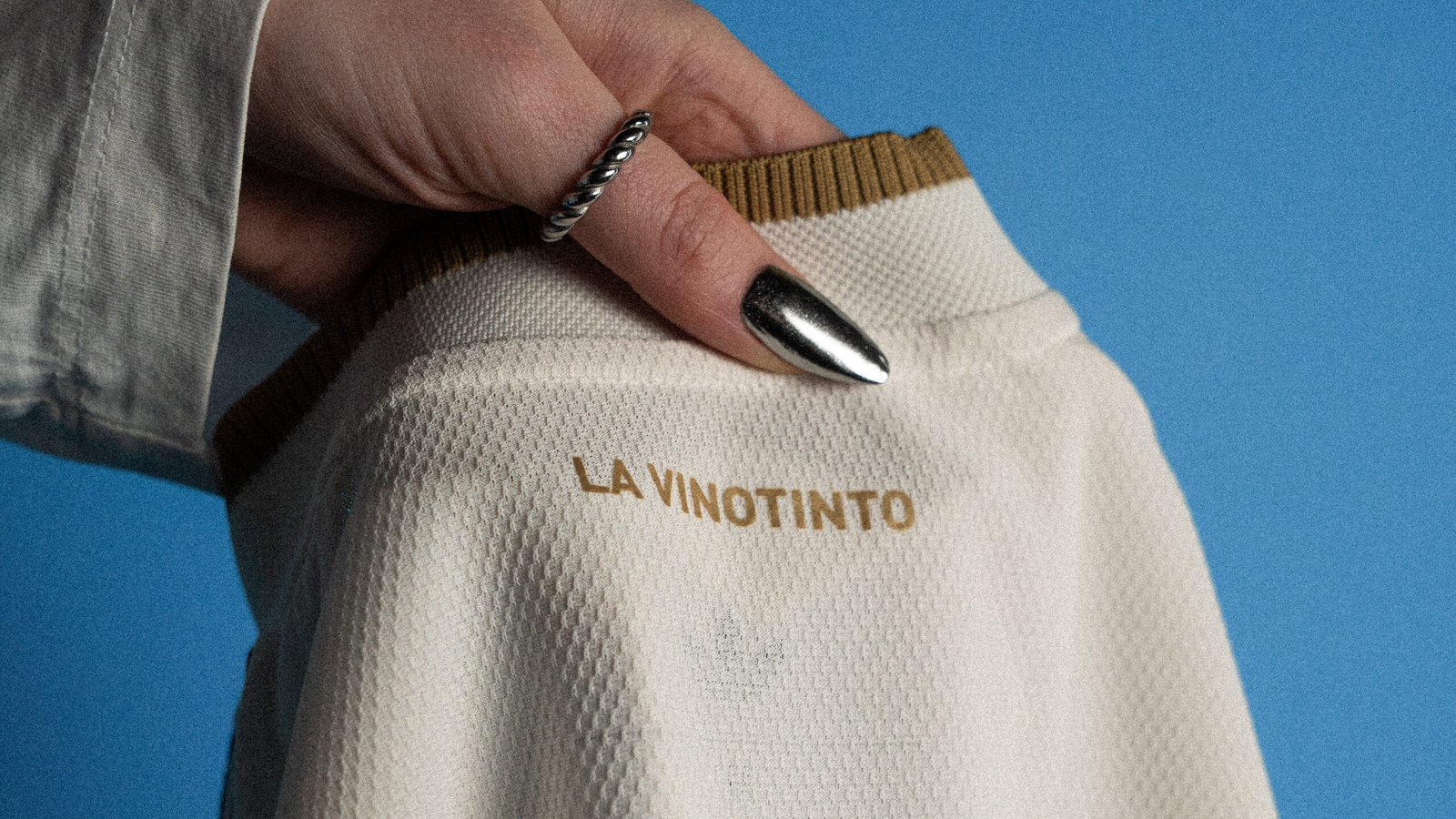 Adidas devuelve el trifolio a la Copa Mundial de la Fifa™ con la nueva camiseta visitante de la selección de Venezuela