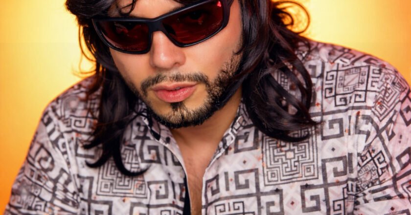 Jonás salta del humor en redes a la música con su primer sencillo