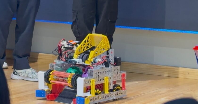 Codepeques presentó su robot Solaris rumbo a la Copa KA’I 2026