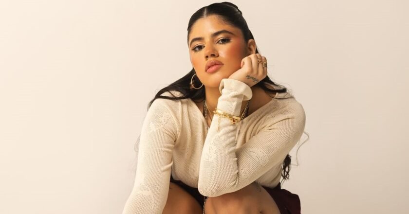 Venezolana Mari La Carajita celebra nominación a Premios Juventud 2026 con “chamita”