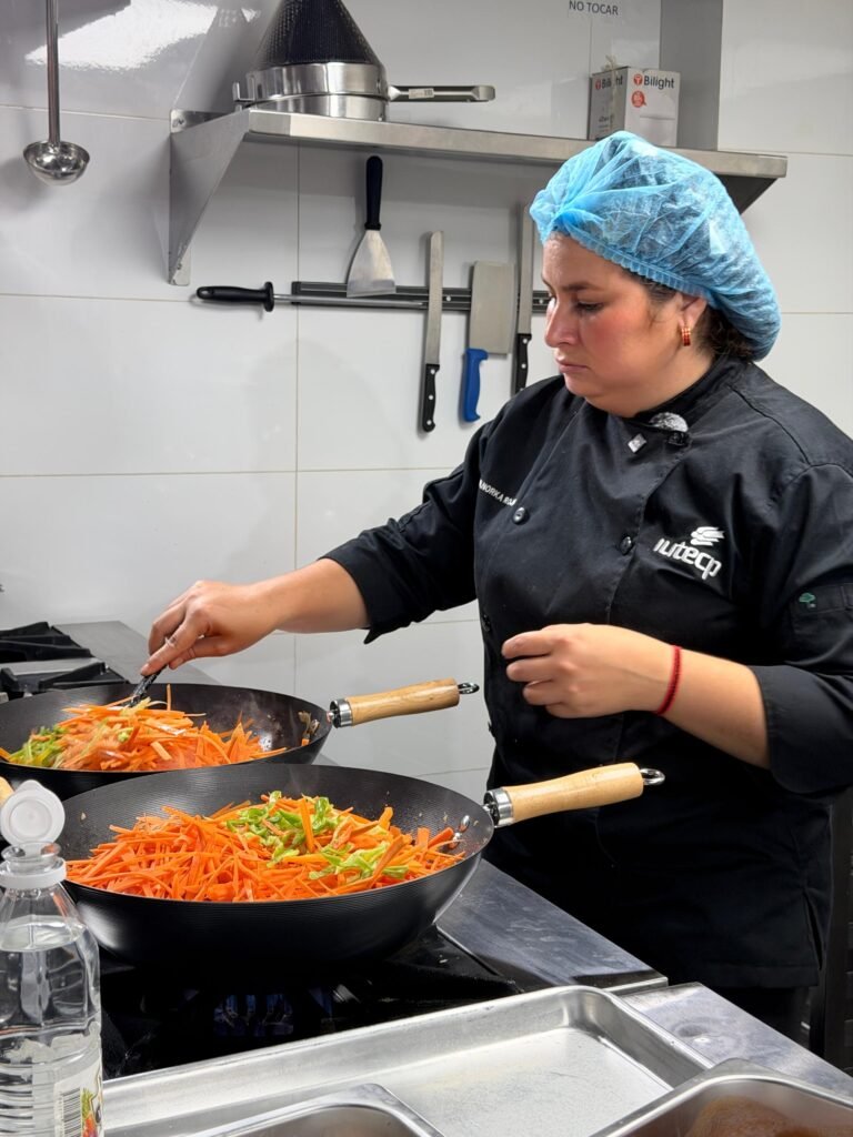 Alquimia en las brasas: El método académico de la Maestra Charcutera Norka Rojas impulsa la carrera de Gastronomía del IUTECP a la esfera internacional